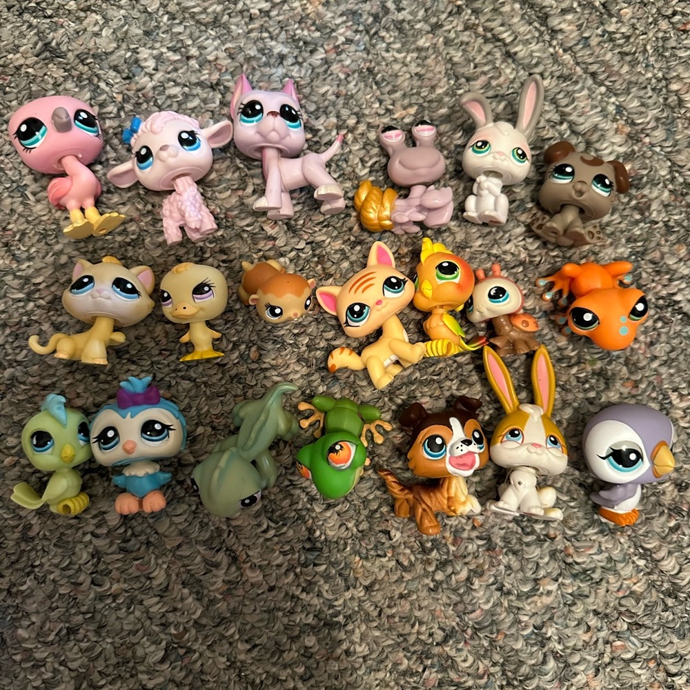 LOT littlest pet shop